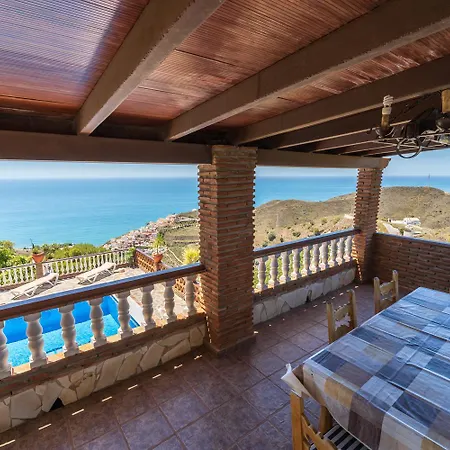 Vistas Villa *